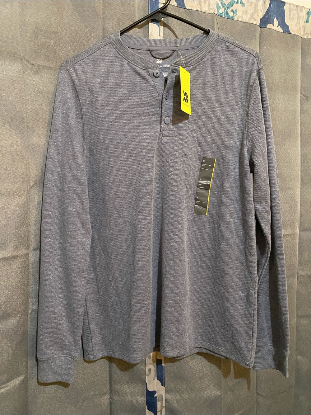 all in motion Men's Long-Sleeve Henley in Heather Gray-Blue